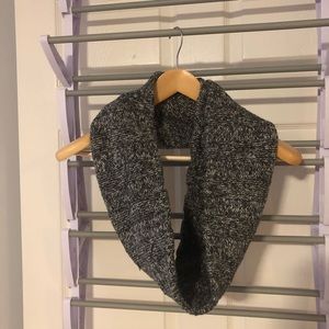 GAP grey infinity scarf